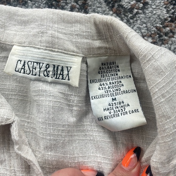 Casey & Max Vintage Linen Button Down Top Cream Medium - Picture 3 of 5